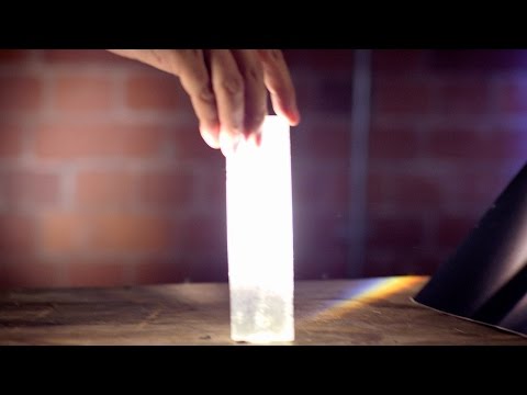 Newton's Light Spectrum Experiment | Earth Science