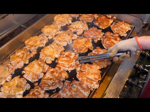 Taiwan night market egg noodles and special green onion bread master