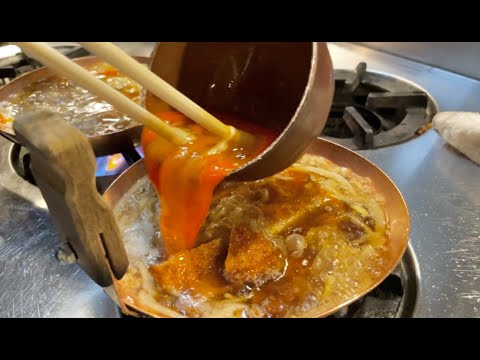 10 seats in a restaurant but 500 orders a day! Hurricane cooking!!! | Japanese street food