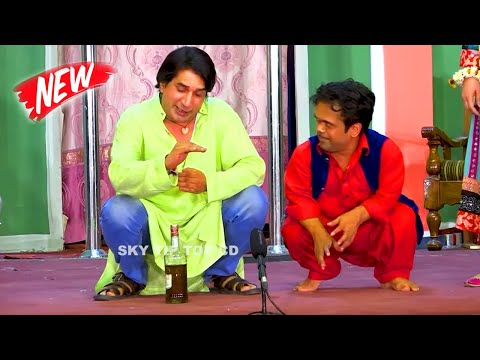 Sakhawat Naz and Vicky Kodu | Latest Stage Drama | Main Chali Piya Ki Gali 
