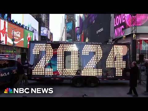 Security measures ramping up in Times Square ahead of New Year&rsquo;s Eve