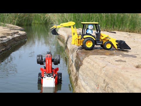 Mini Tractor Accident River Pulling Out JCB ? Tata Truck Stuck in Pit pulling Out Jcb | CS Toy