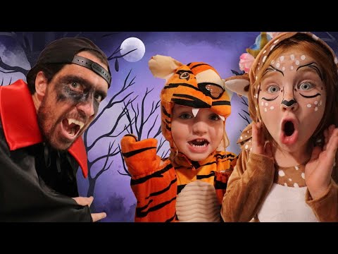 TRiCK or TREAT inside our HOUSE!!  Halloween Doors with Mom &amp; Dad! DIY neighborhood costumes routine