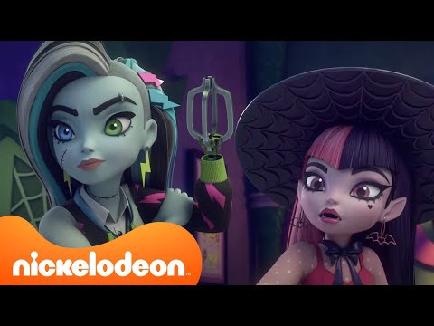 Monster Food and Candy Moments! | Monster High | Nickelodeon UK