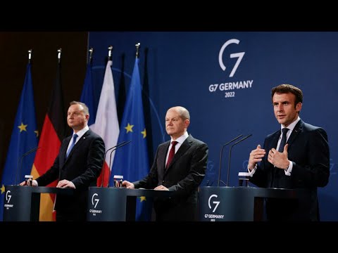 Ukraine : Allemagne, France et Pologne &quot;unis&quot; pour pr&eacute;server la paix en Europe &bull; FRANCE 24