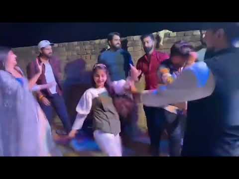 52 gaj ka daman  Small girl dance with great expression 