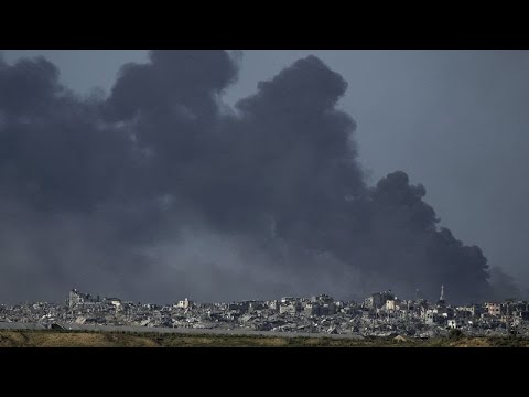 M&aacute;s de 21.000 muertos en Gaza, entre nuevos bombardeos sobre civiles y desplazamientos forzados