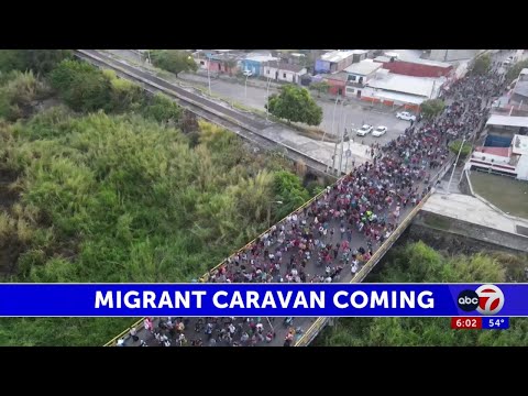 Migrant caravan walking towards the borderland