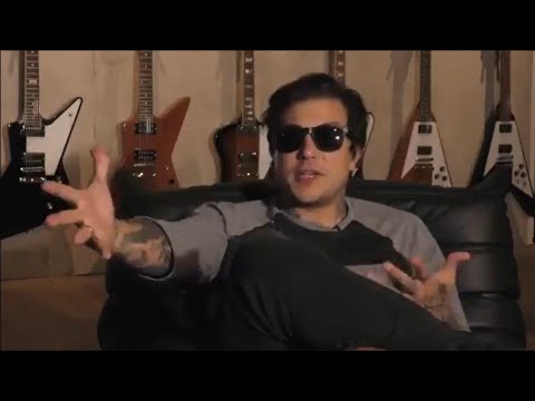 he came out as a homosexual - frank iero