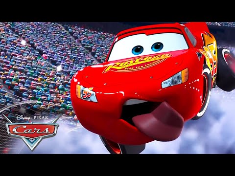 &iexcl;Los mejores rivales de carreras de McQueen! | Pixar Cars