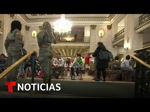 Alcaldes dicen que env&iacute;o masivo de migrantes &quot;aplastar&aacute;&quot; sus econom&iacute;as y exigen m&aacute;s ayuda federal