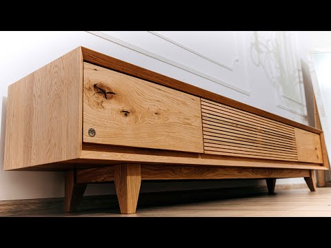 Oak tv stand. WOODWORKING.