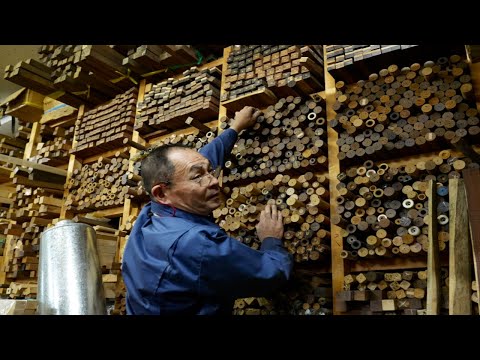 The process of making a billiard cue. A billiard cue favored by pro billiards around the world.