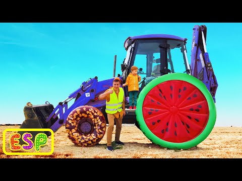 Pap&aacute; en el tractor azul se cay&oacute; la rueda, el ni&ntilde;o Leo vino al rescate y repar&oacute; el tractor