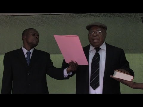 RDC: Tshisekedi, autoproclam&eacute; &quot;pr&eacute;sident &eacute;lu&quot;, pr&ecirc;te serment