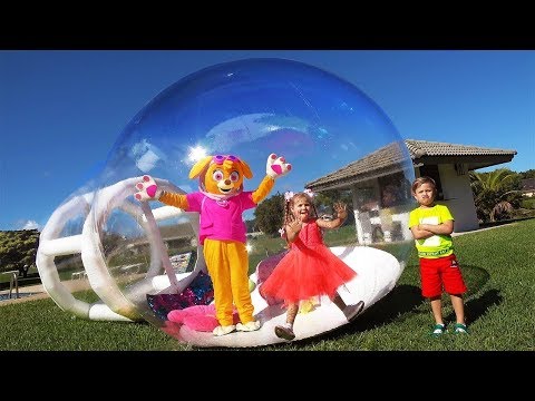 Diana y Roma - cuentos infantiles sobre juguetes inflables