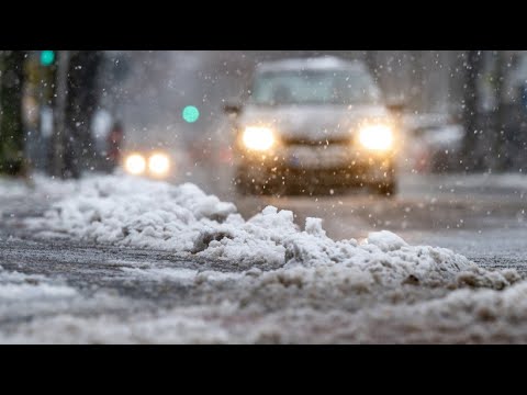 Heftige Schneef&amp;auml;lle sorgen f&amp;uuml;r Verkehrschaos