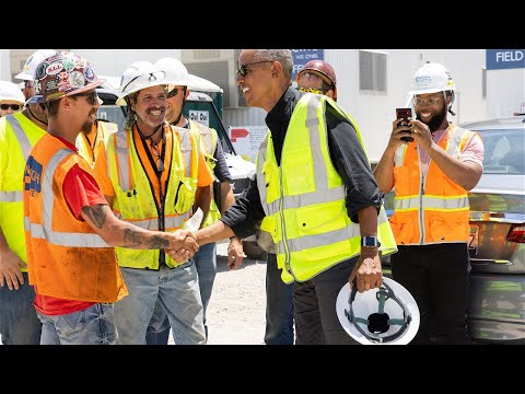 President Obama drops by the Obama Presidential Center construction site