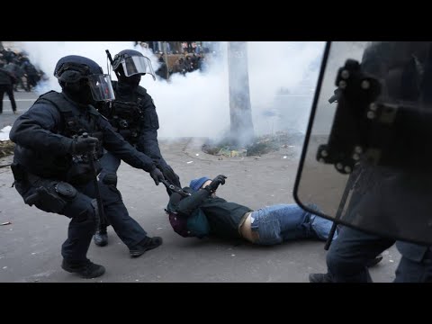 Frankreich: Chaos und Gewalt bei Protesten gegen Rentenreform