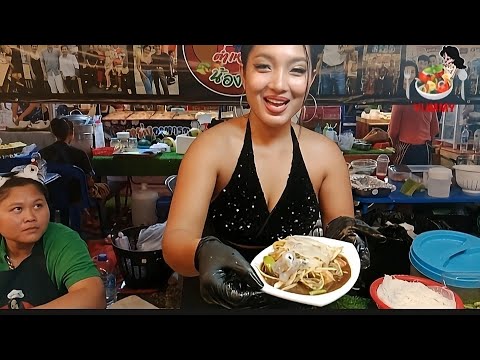 The original recipe of Lao Nong Praew, delicious street food.