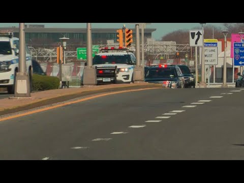 Motorcade for Trump | Former president in New York following indictment