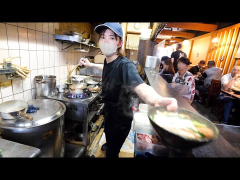 A high-speed udon restaurant where the owner remembers the orders of more than 100 people.