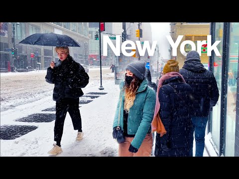 🇺🇸❄️ BIG SNOWSTORM HITS NEW YORK CITY【2022 Snow Walk】 | Midtown | Central Park 🌳 |  Chinatown |