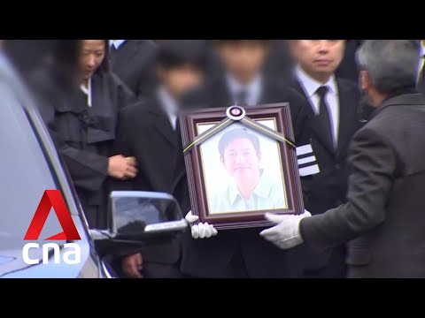 Parasite actor Lee Sun-kyun&rsquo;s funeral attended by grieving family, friends