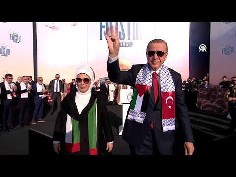 ISTANBUL - President Erdogan attends the &quot;Great Palestine Rally&quot;