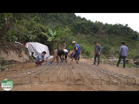 Cầu N&agrave; H&aacute;t ( T 11 ) | Buộc sắt đế m&oacute;ng n&eacute;t căng - Anh em l&ecirc;n nương k&eacute;o gỗ cốt pha lao dốc ầm ầm