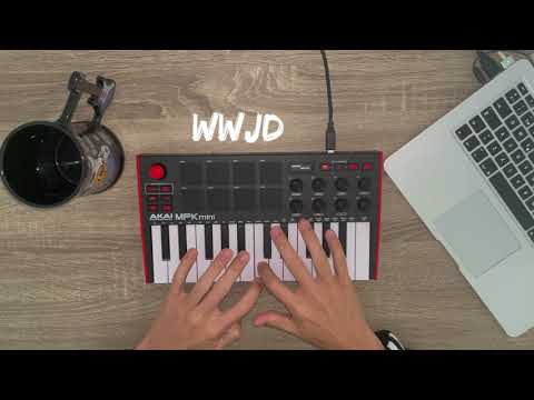 Running up that hill - Kate Bush  - (Akai mpk mini instrumental cover) on GarageBand