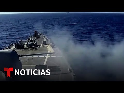 Un buque de guerra de EE.UU. destruye drones&nbsp;hut&iacute;es | Noticias Telemundo