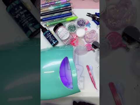 Heart Shaker Badge Reel Kit with Resin Rockers UV Resin Full Tutorial