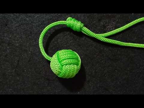 Gantungan kunci bola dari tali kur//Ball keychain/