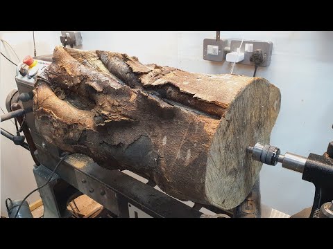 Woodturning - The Sycamore Lamp