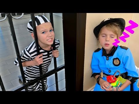 Police story and Peek a boo song | Nursery Rhymes &amp; Kids Songs