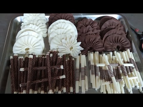 Cigarritos y Abanicos de chocolate cobertura blanco y negro | adornos de chocolates para tortas