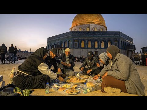 DINNER Meals at Masjid Al Aqsa ||أجواء الإفطار وأذان وصلاة المغرب من المسجد الأقصى المبارك