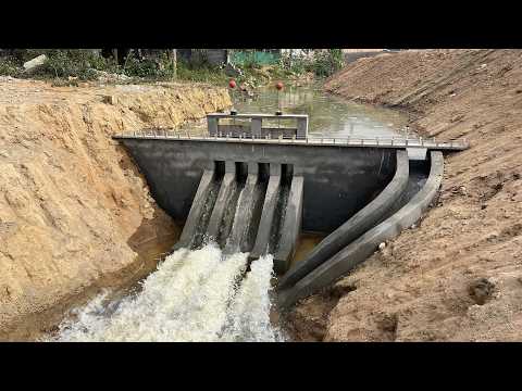 Construction of a powerful 4-gate discharge dam