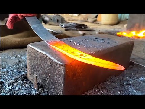 Blacksmith | how to make best sword out of Rusted road.