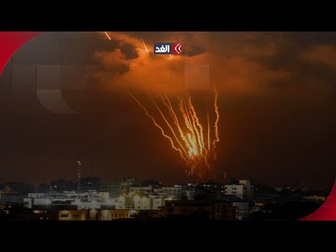 لقطات لإطلاق رشقة صاروخية من غزة تجاه القدس المحتلة.. ومراسلنا: المقاومة تقول لإسرائيل &quot;ما زلنا هنا&quot;