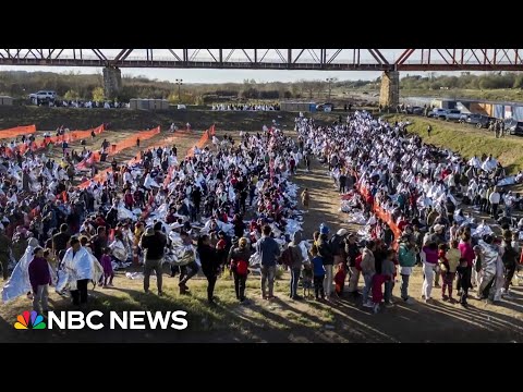 Record border crossings spark battle between Texas and the White House