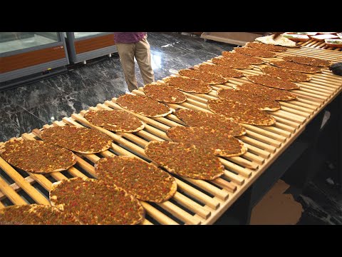 Turkish Lahmacun The Most Popular Food In Turkey | How Its Made? | Turkish Street Foods 