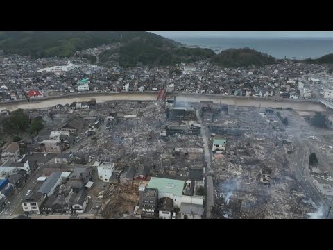 Images a&eacute;riennes de b&acirc;timents ras&eacute;s apr&egrave;s le s&eacute;isme mortel dans le centre du Japon | AFP Images