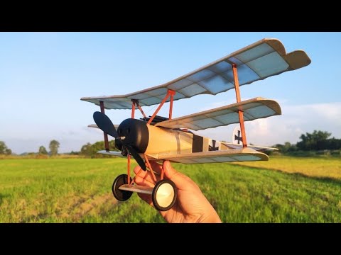 Test flight rubber power Fokker DR1