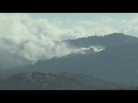 De la fum&eacute;e s'&eacute;l&egrave;ve apr&egrave;s un bombardement isra&eacute;lien dans le sud du Liban | AFP Images