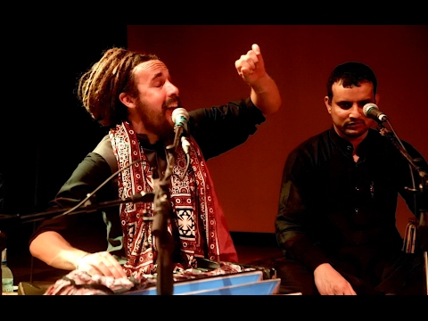 The Controversial Qawwali - Halka Halka by Tahir Qawwal &amp; Party