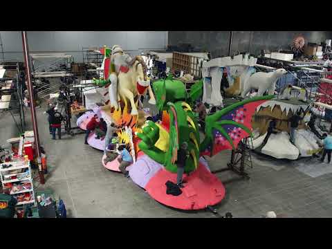 Time-lapse video of Rose Parade float build