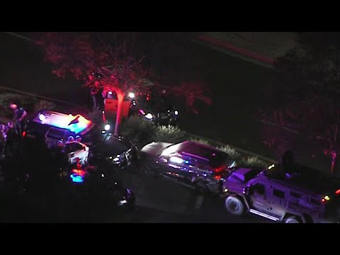 Police pursuit ends in Pomona