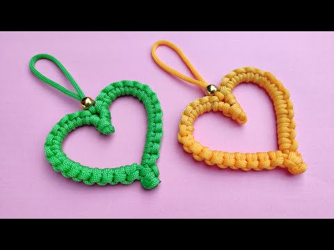 Easy Macrame Heart Keychain /C&oacute;mo hacer un llavero de coraz&oacute;n hecho a mano / llavero macram&eacute;